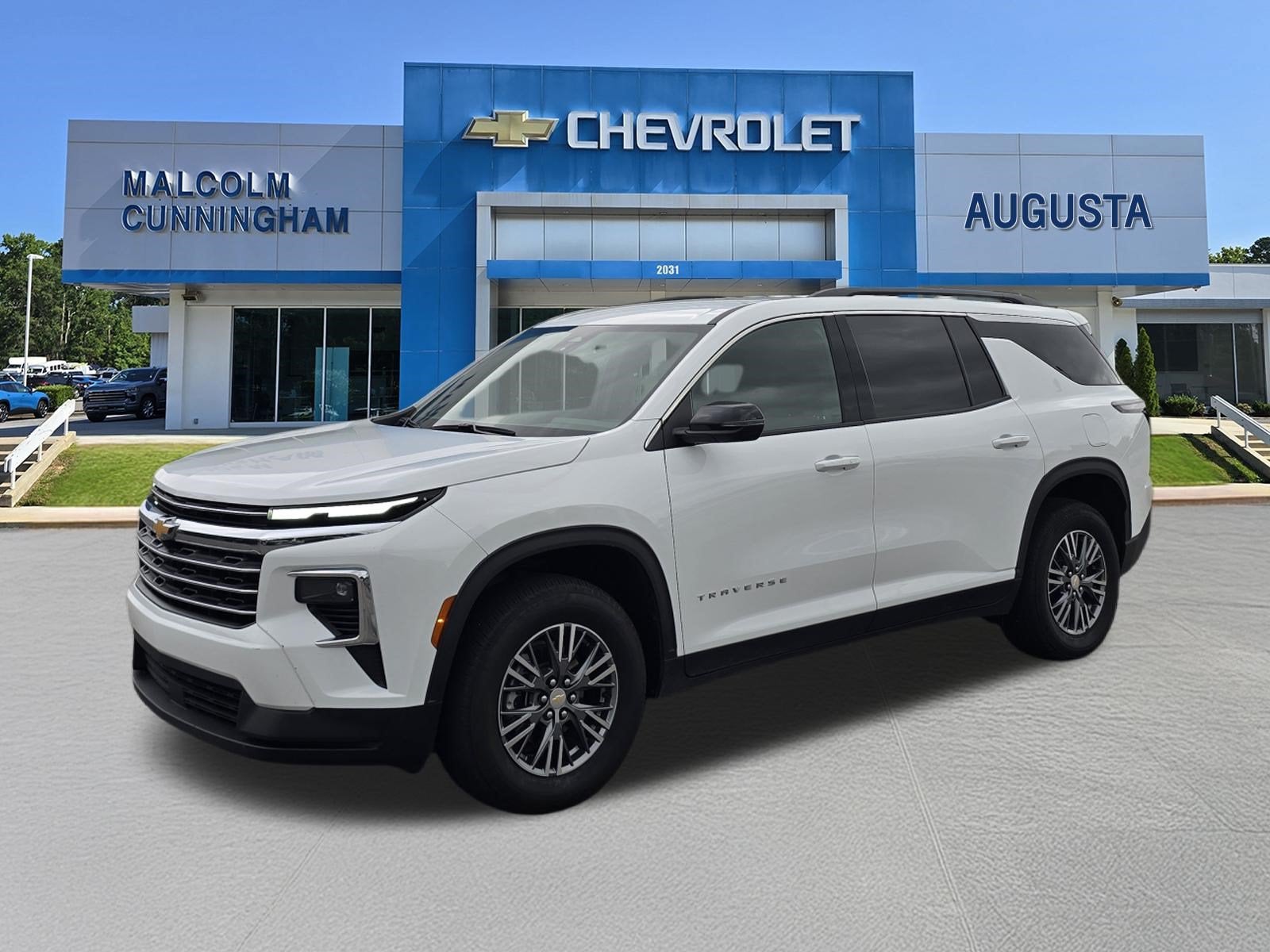 2025 Chevrolet Traverse LT in Summit White — front three-quarter view