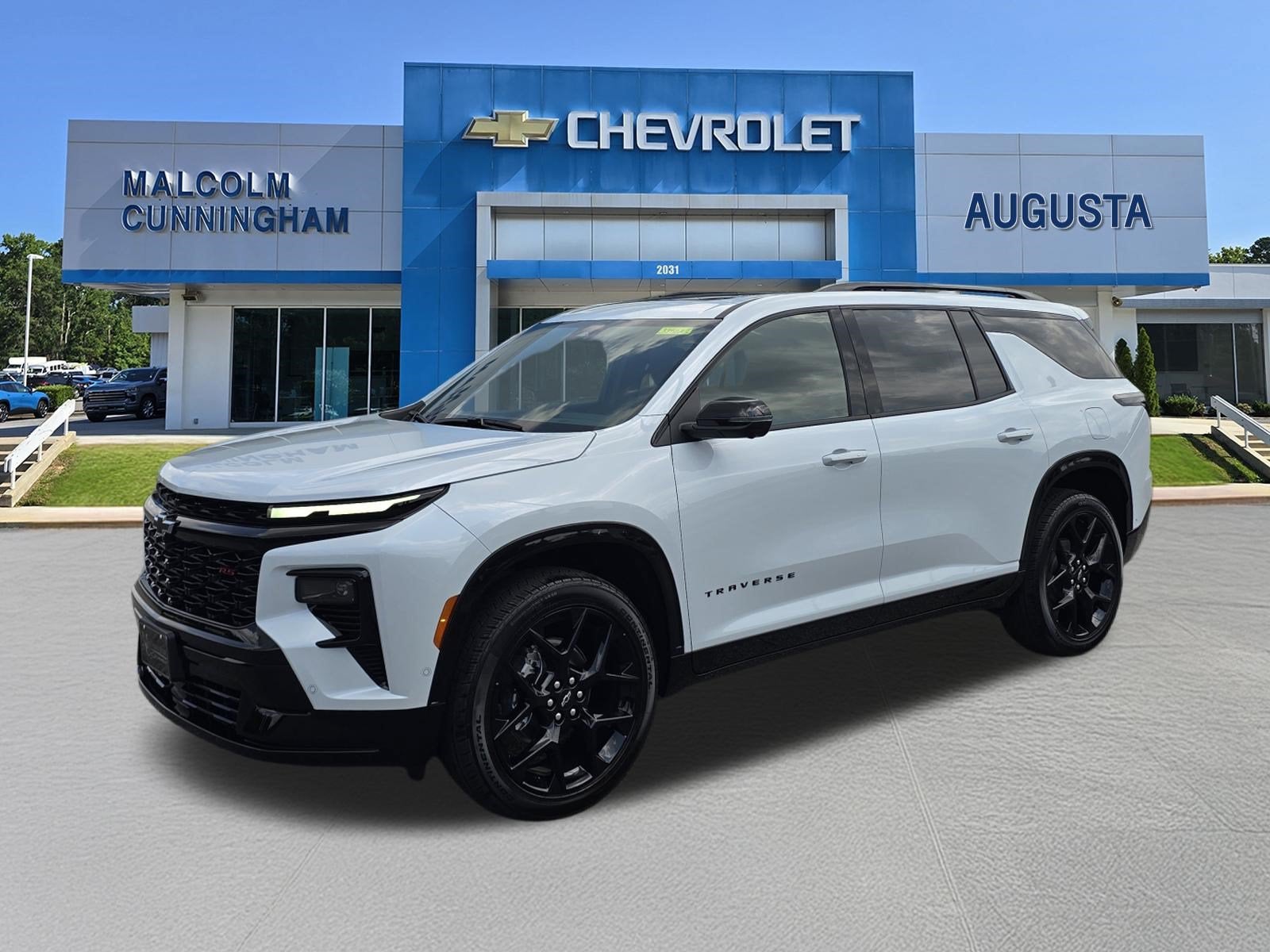2026 Chevrolet Traverse RS in Polar White Tricoat — front three-quarter view