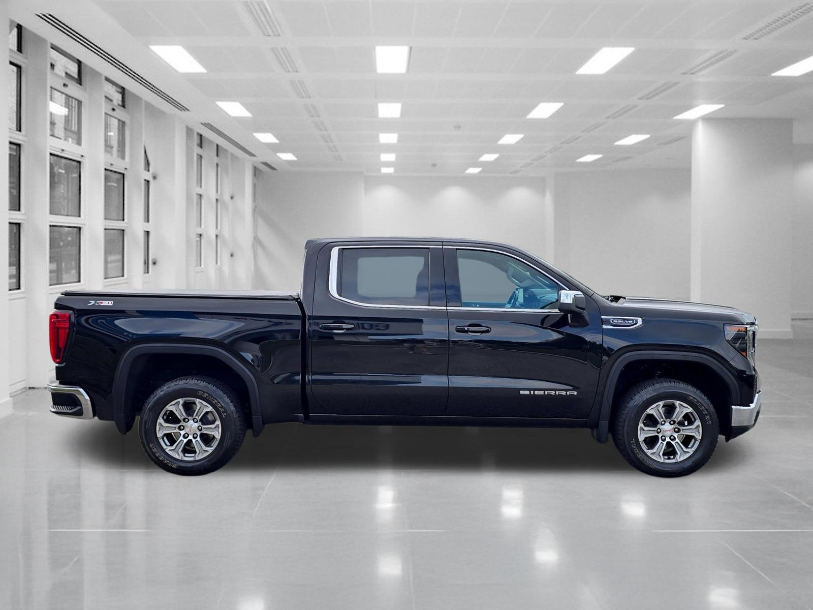 2022 GMC Sierra 1500 — interior view